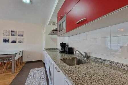 Apartamento Con Piscina Apartment Llanes Ngoại thất bức ảnh