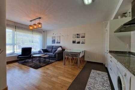 Apartamento Con Piscina Apartment Llanes Ngoại thất bức ảnh