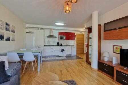 Apartamento Con Piscina Apartment Llanes Ngoại thất bức ảnh